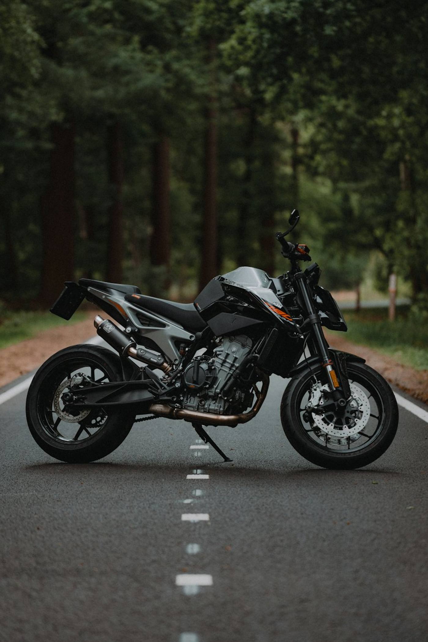Moto naked